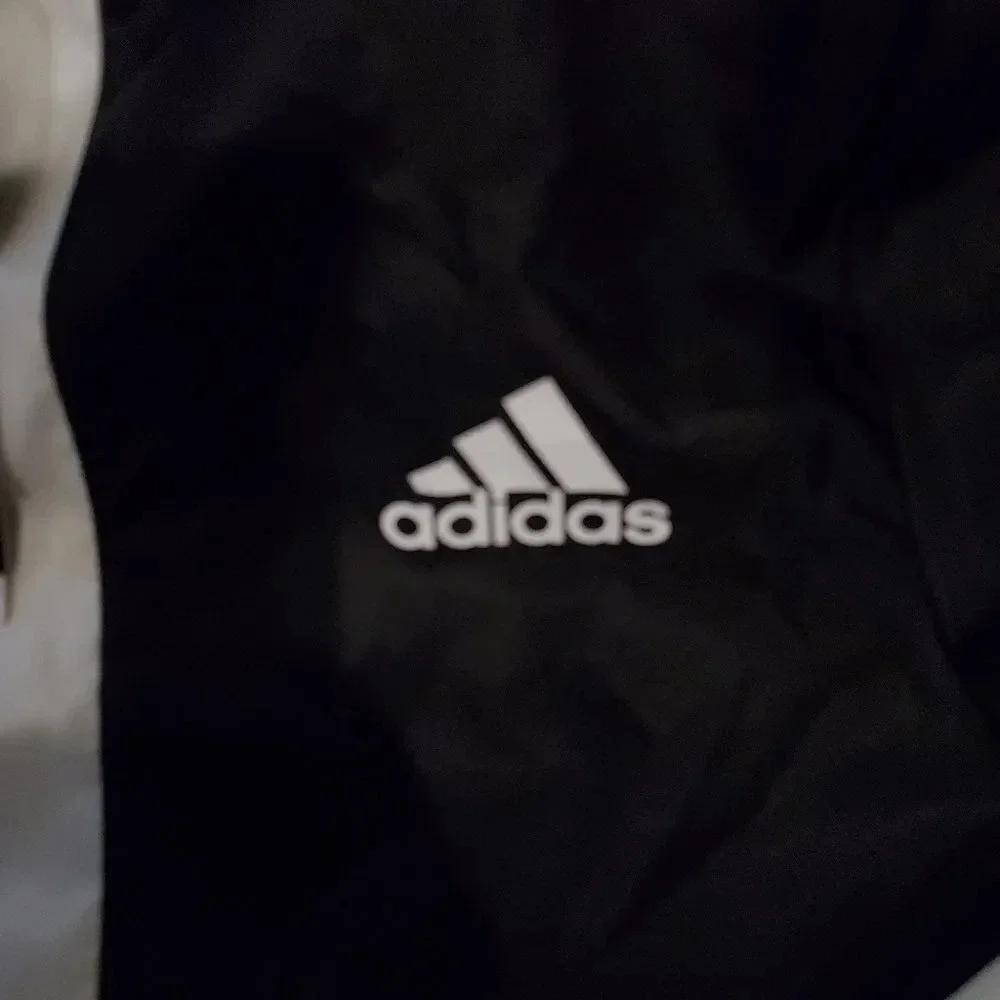 Adidas Men's Black & white Windbreaker Size Large